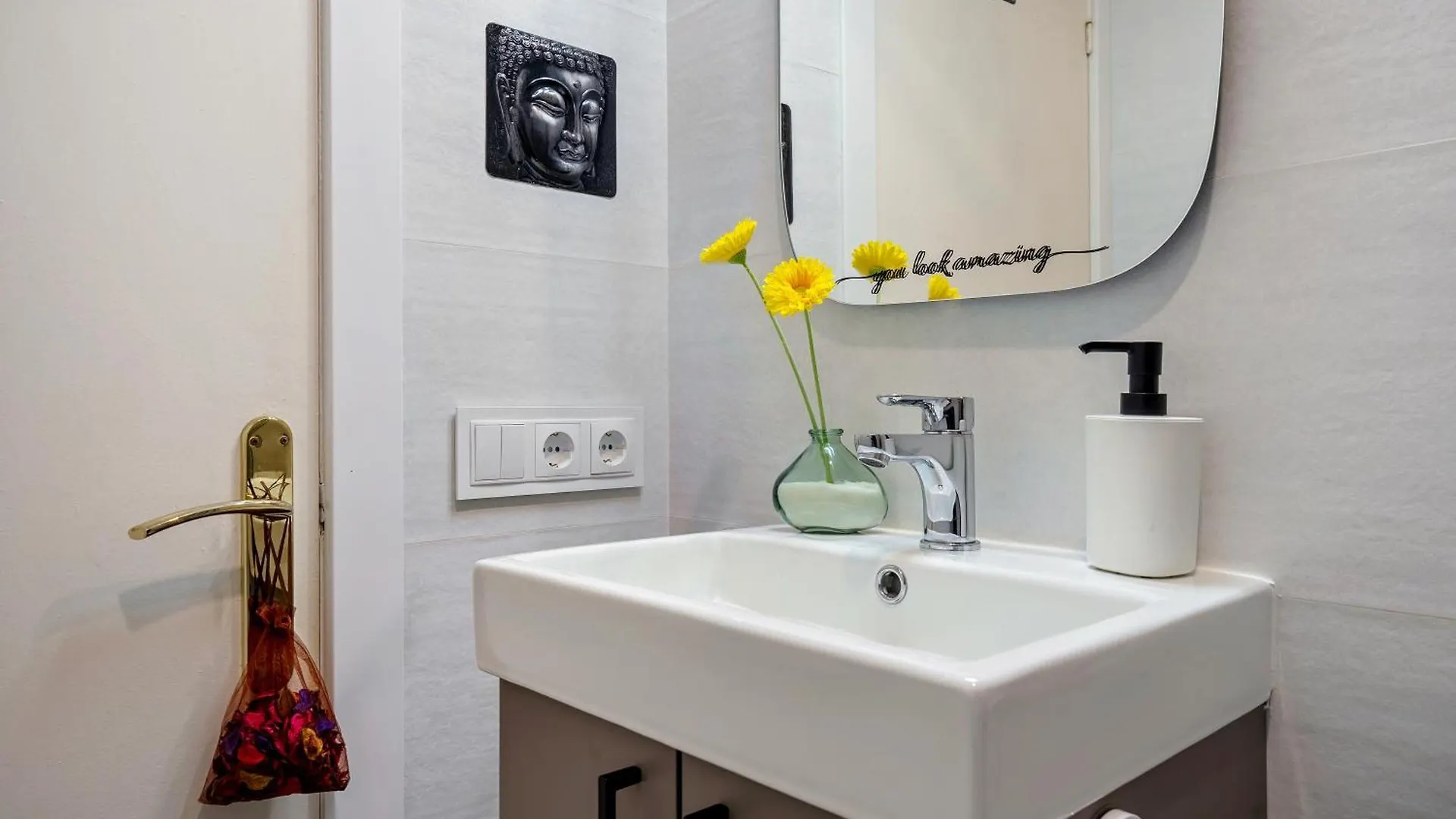 Habitacio A Tarragona Hotel 0*,